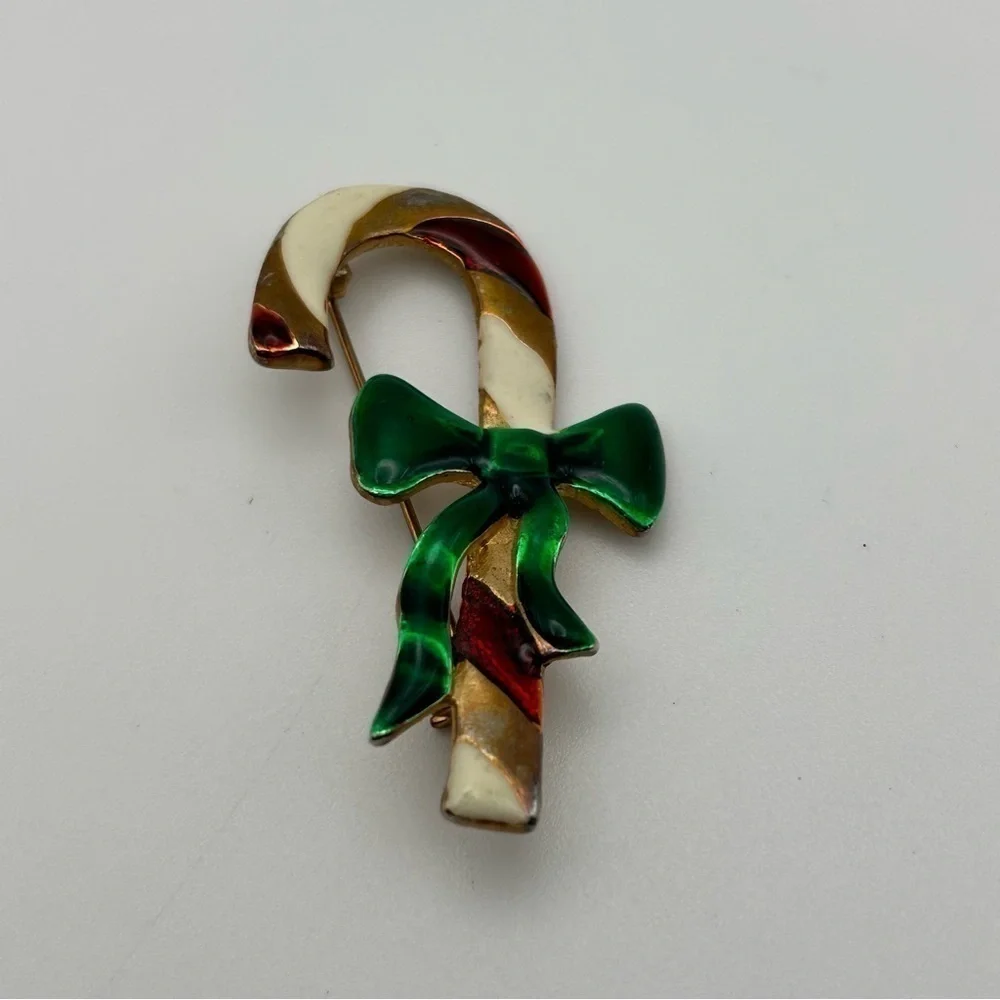Christmas Red and White Striped Candy Cane Brooch with Dark Green Bow
